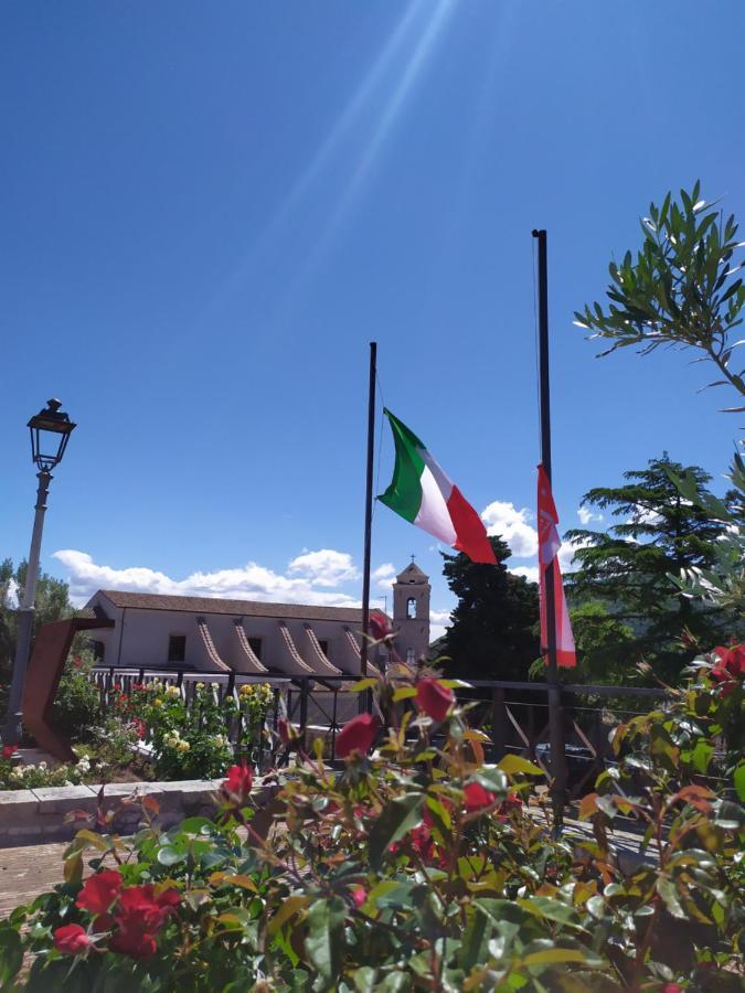 Valle Fiorita Castro dei Volsci Экстерьер фото
